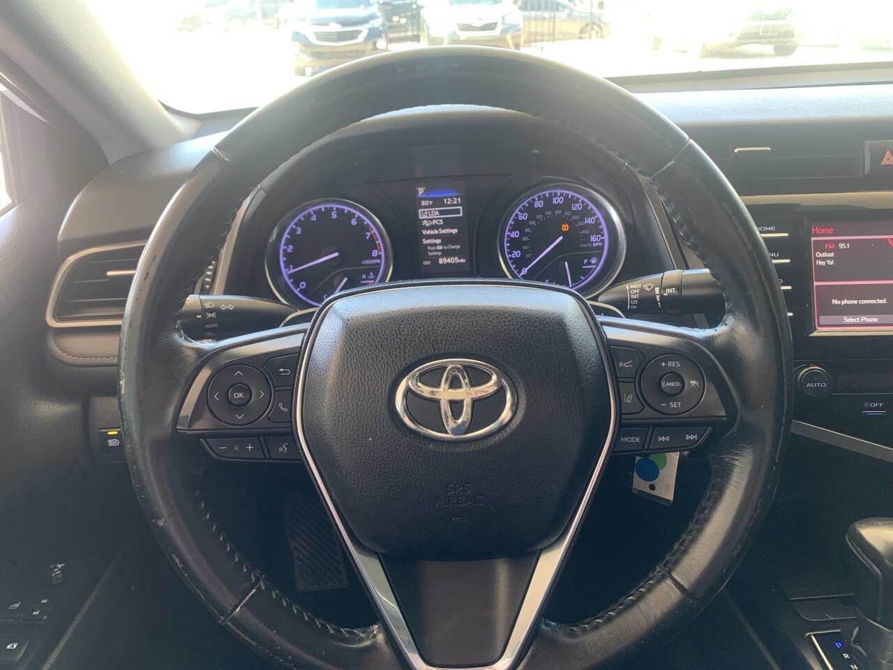 Used 2020 Toyota Camry SE w/ Carpet Mat Package FWD image 14