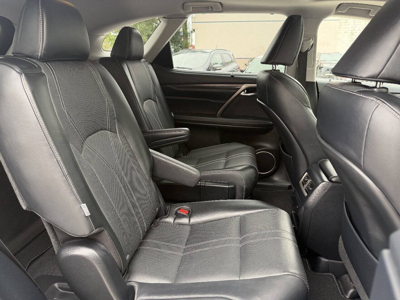 Used 2018 Lexus RX 450hL Luxury w/ Accessory Package AWD/4WD image 12