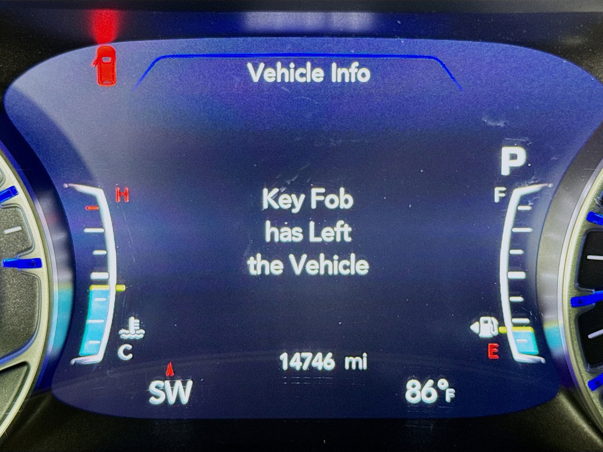 Used 2023 Chrysler Pacifica Touring-L image 15