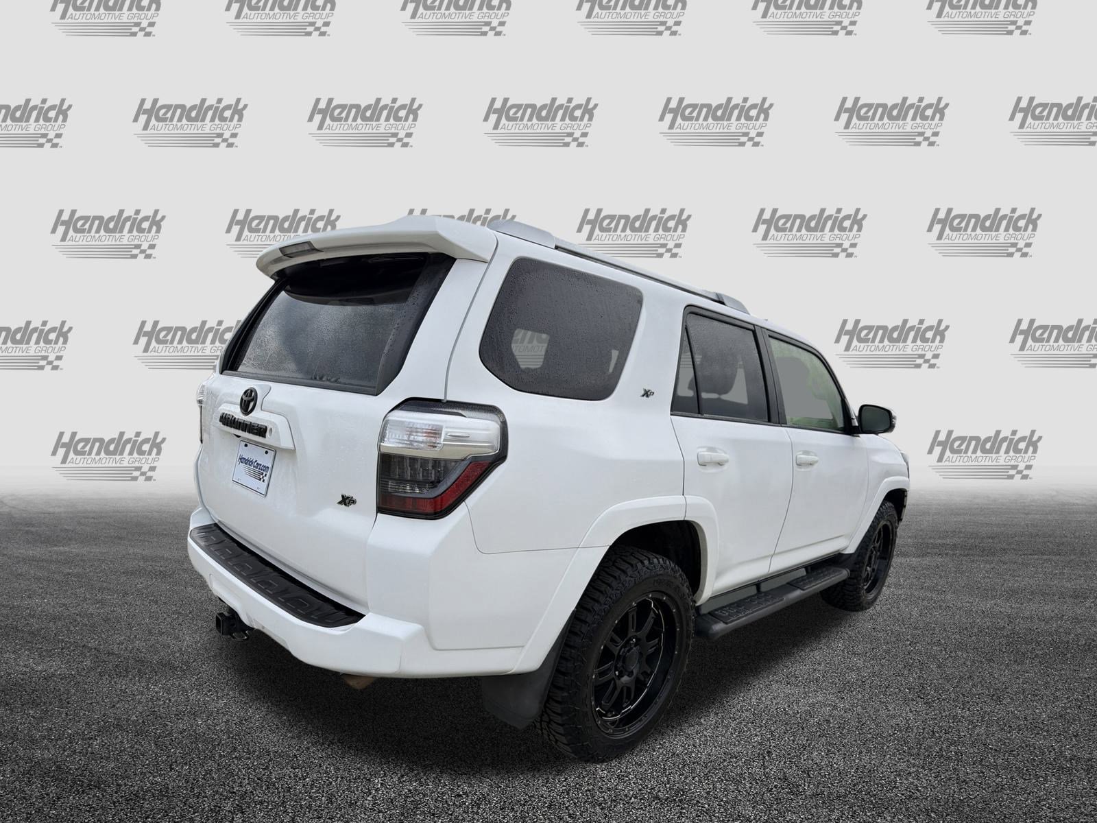 Used 2017 Toyota 4Runner SR5 Premium image 10