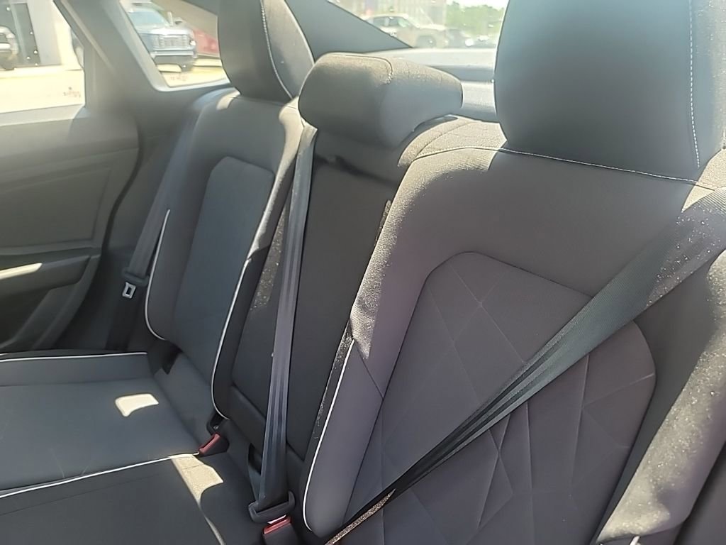 Used 2025 Volkswagen Jetta Sport FWD image 9