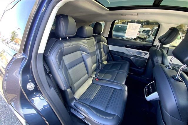 Used 2024 Lincoln Nautilus Reserve w/ Equipment Group 203A image 16