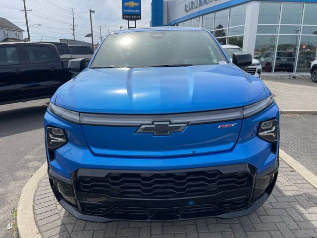 Used 2025 Chevrolet Silverado EV RST image 2