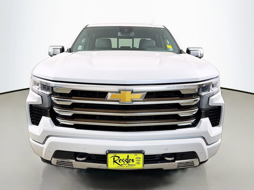 Used 2022 Chevrolet Silverado 1500 High Country w/ Z71 Off-Road Package AWD/4WD image 2
