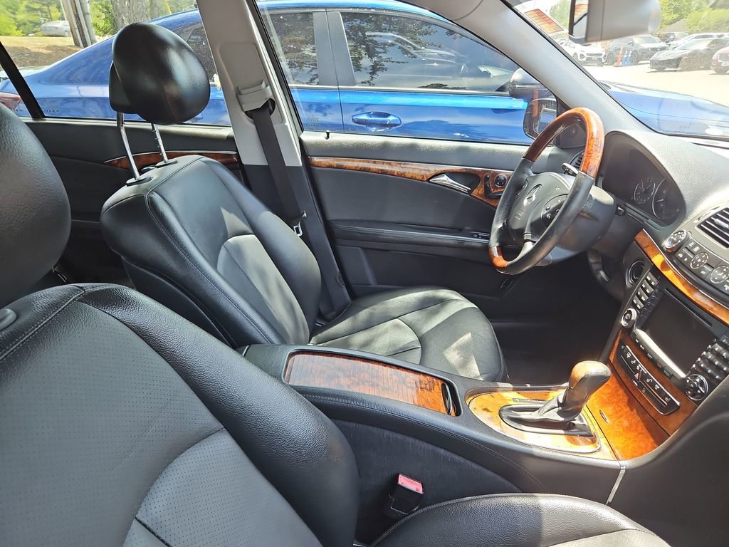 Used 2005 Mercedes-Benz E 320 4MATIC Sedan image 8