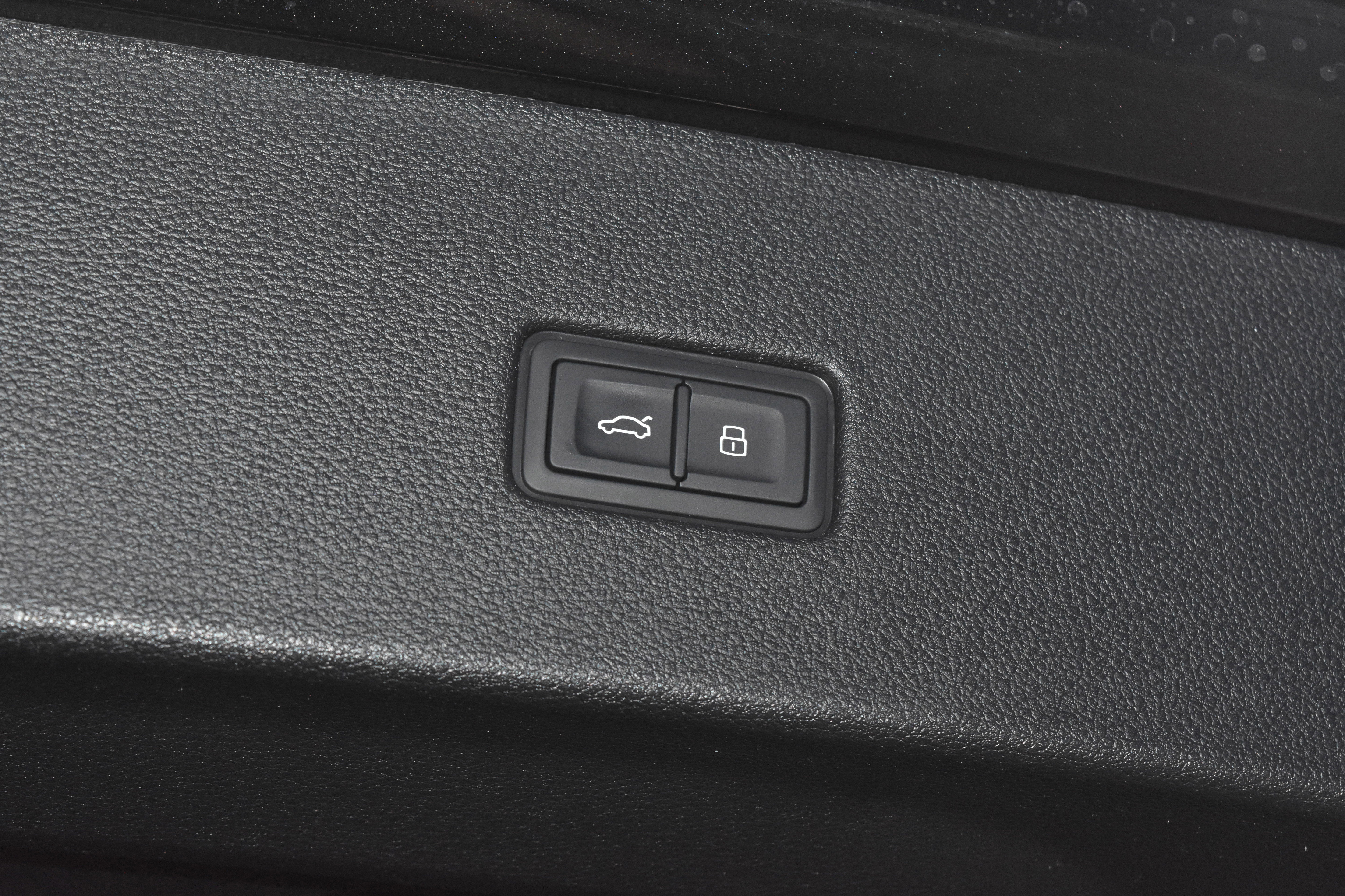 New 2026 Audi Q8 Premium Plus AWD/4WD image 25