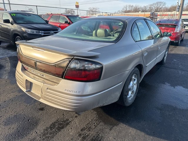 Used 2004 Pontiac Bonneville SE w/ 1SC Preferred Equipment Group image 10