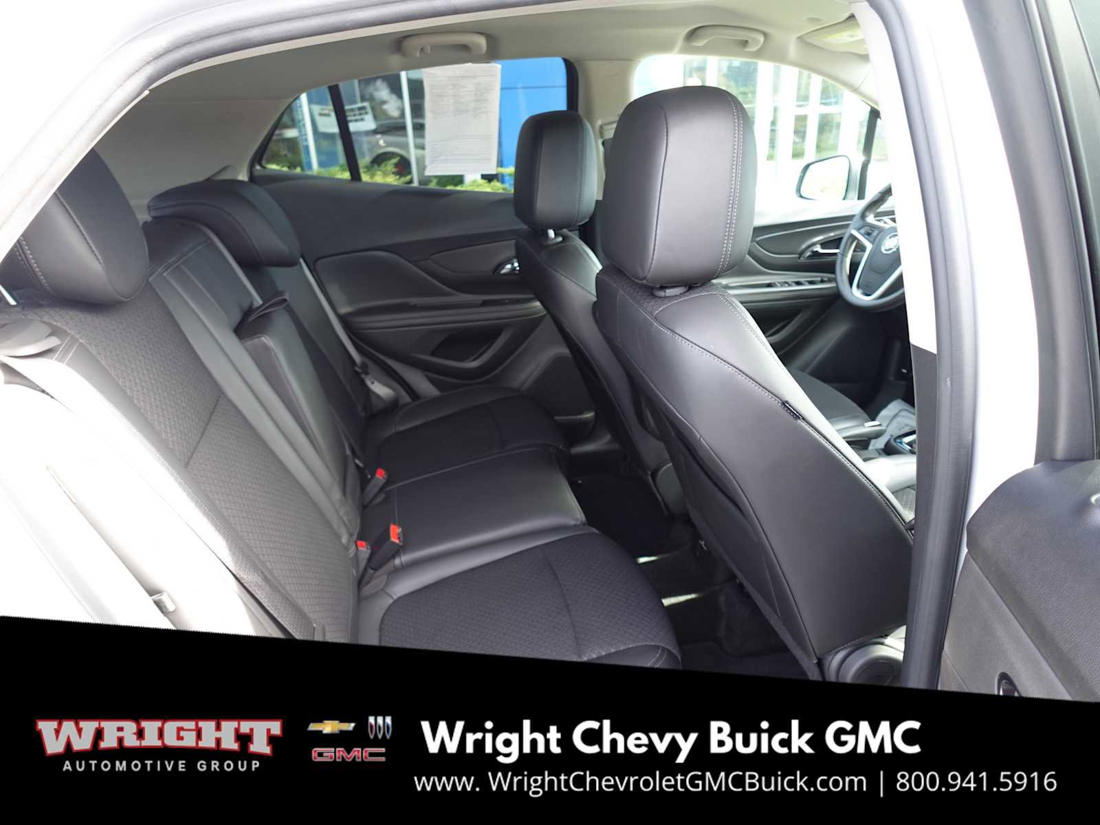 Used 2022 Buick Encore Preferred w/ Safety Package image 25