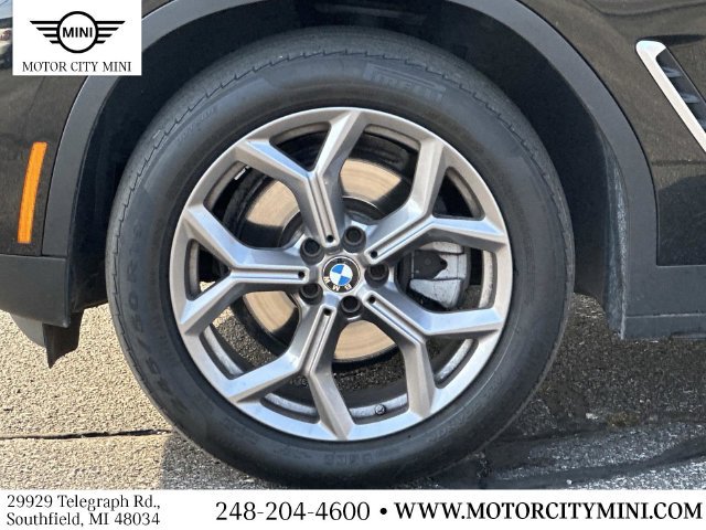 Used 2024 BMW X3 xDrive30i w/ Premium Package w/ZPA AWD/4WD image 11