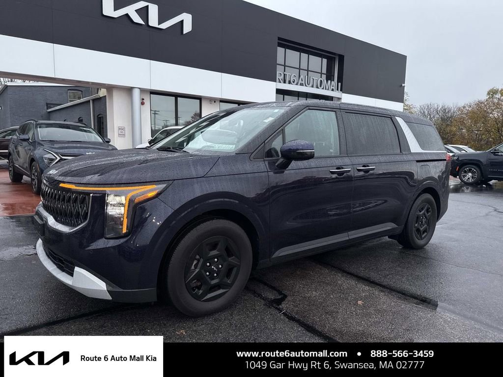 Used 2025 Kia Carnival