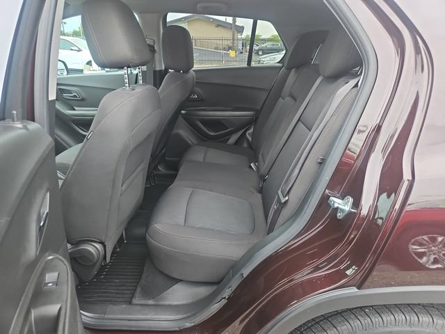 Used 2020 Chevrolet Trax LT FWD image 24