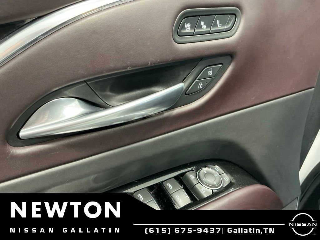 Used 2021 Cadillac Escalade ESV Sport Platinum RWD image 47