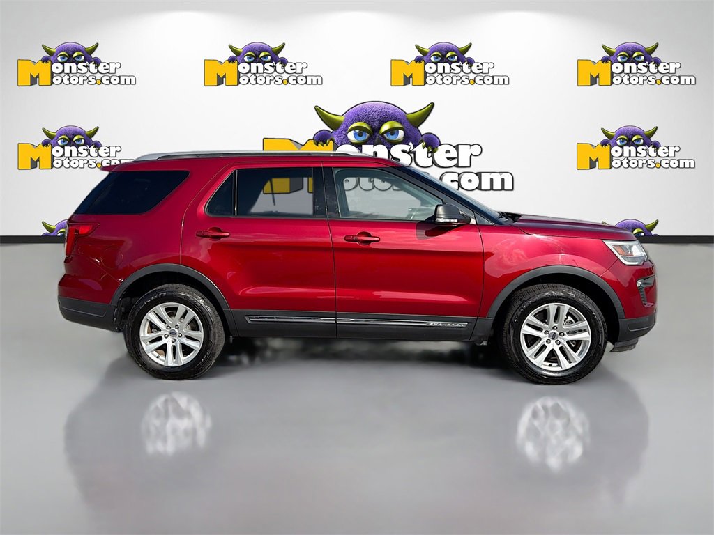 Used 2019 Ford Explorer XLT w/ Equipment Group 202A image 5