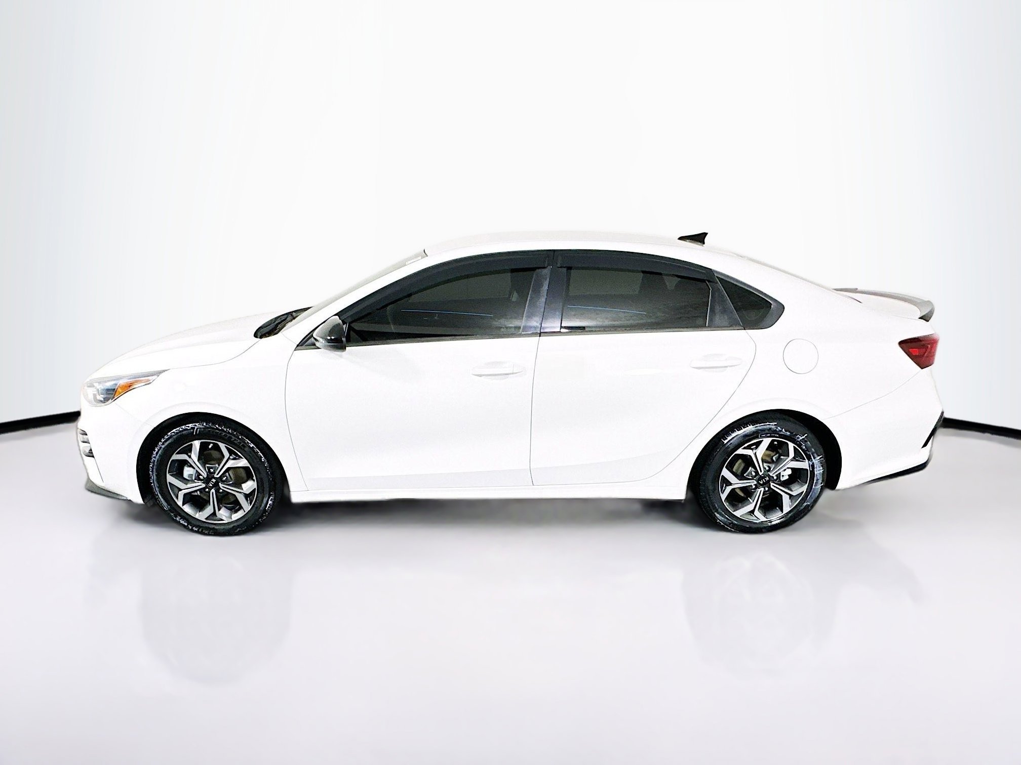 Used 2020 Kia Forte LXS FWD image 6