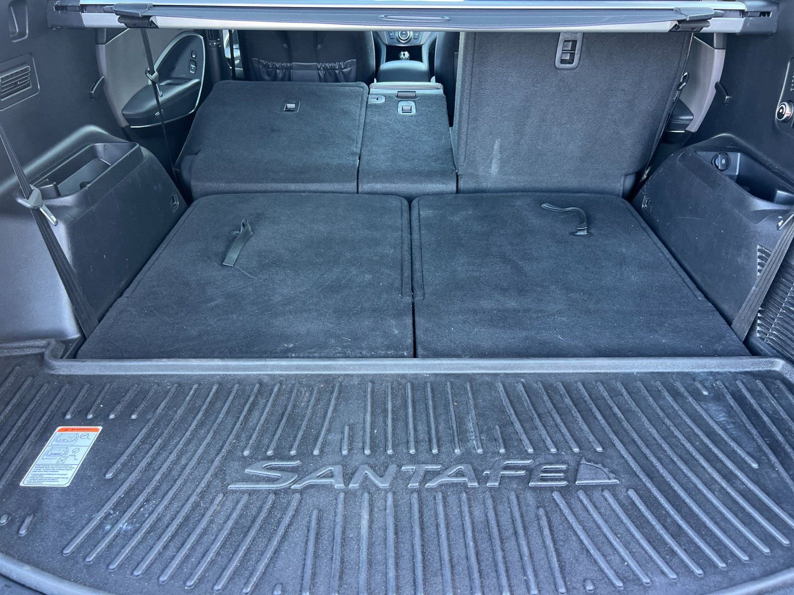 Used 2017 Hyundai Santa Fe SE w/ Cargo Package image 15