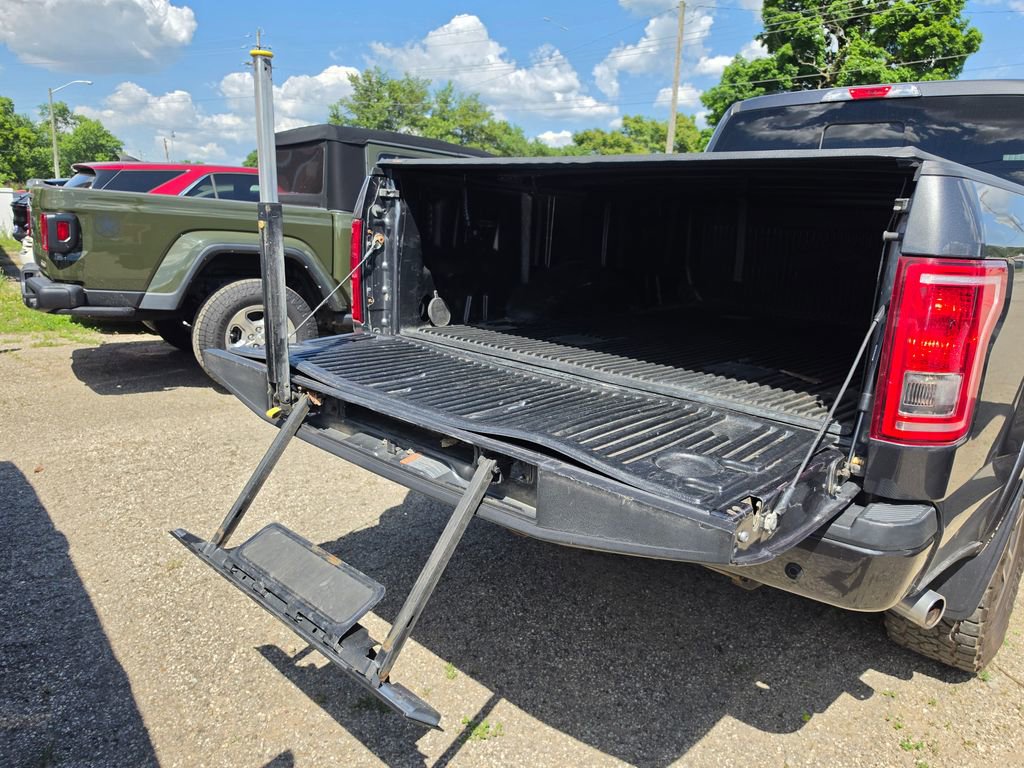 Used 2017 Ford F150 XLT w/ Equipment Group 302A Luxury AWD/4WD image 8