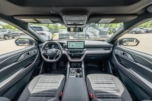 New 2026 Ford Explorer ST-Line w/ ST-Line Street Pack AWD/4WD image 23