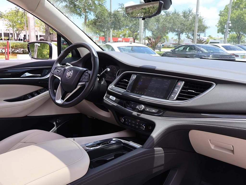 Used 2023 Buick Enclave Premium w/ Experience Buick Package FWD image 33