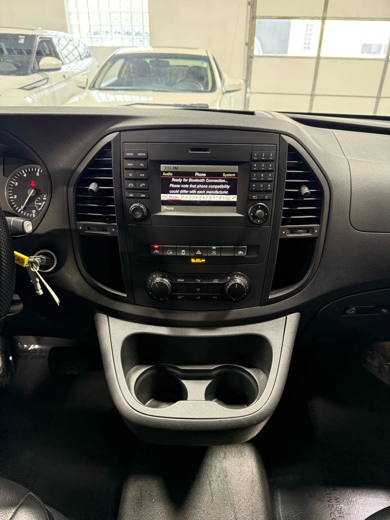 Used 2018 Mercedes-Benz Metris Passenger image 3