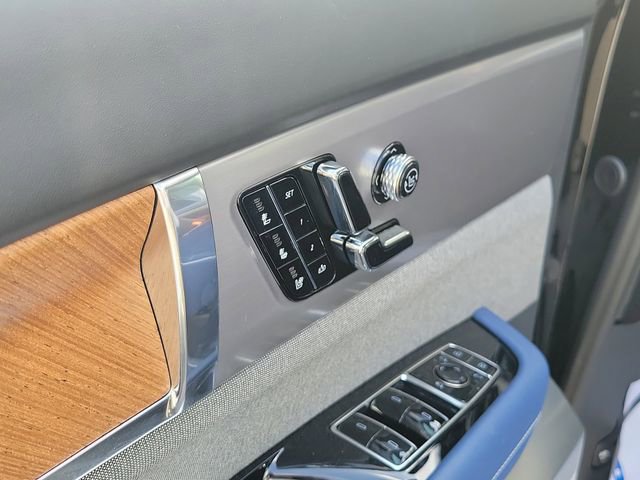 New 2026 Cadillac Vistiq Premium Luxury w/ LPO, Floor Liner Package image 20