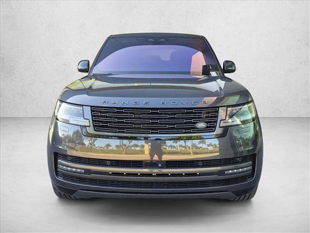 Used 2023 Land Rover Range Rover SE AWD/4WD image 2