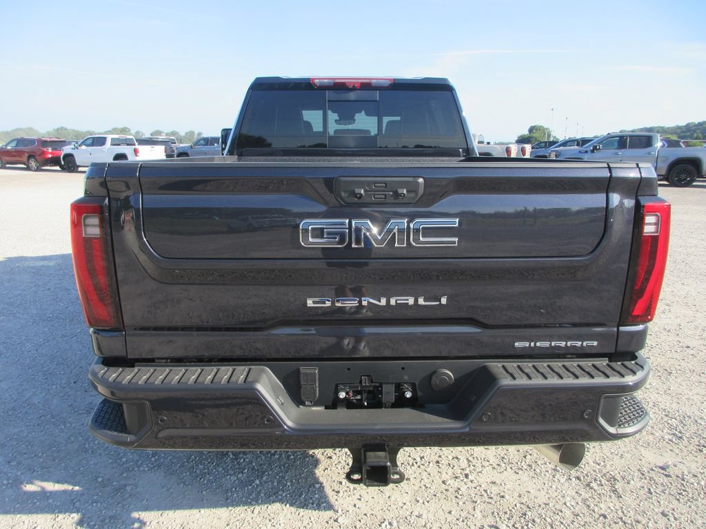 New 2026 GMC Sierra 2500 Denali Ultimate AWD/4WD image 6