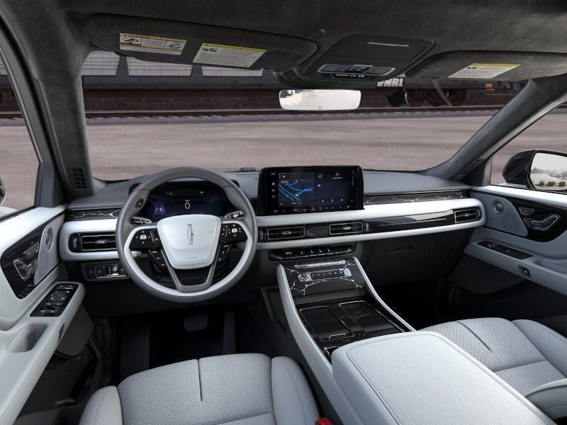 New 2026 Lincoln Aviator Black Label w/ Jet Appearance Package AWD/4WD image 9