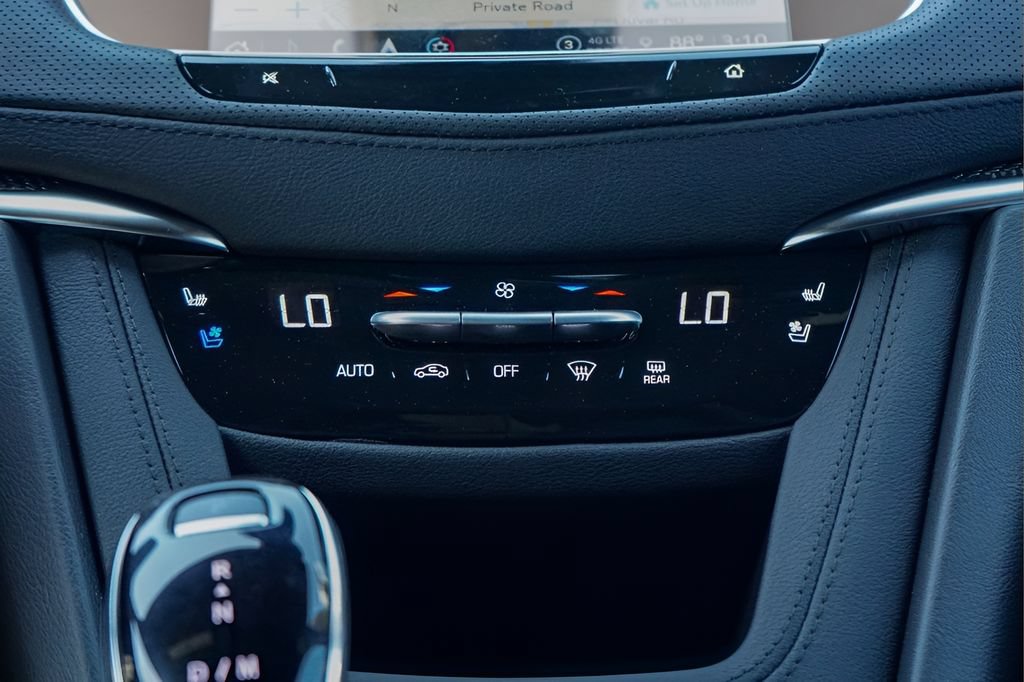 New 2026 Cadillac XT5 Sportv w/ LPO, Onyx Lite Package AWD/4WD image 23