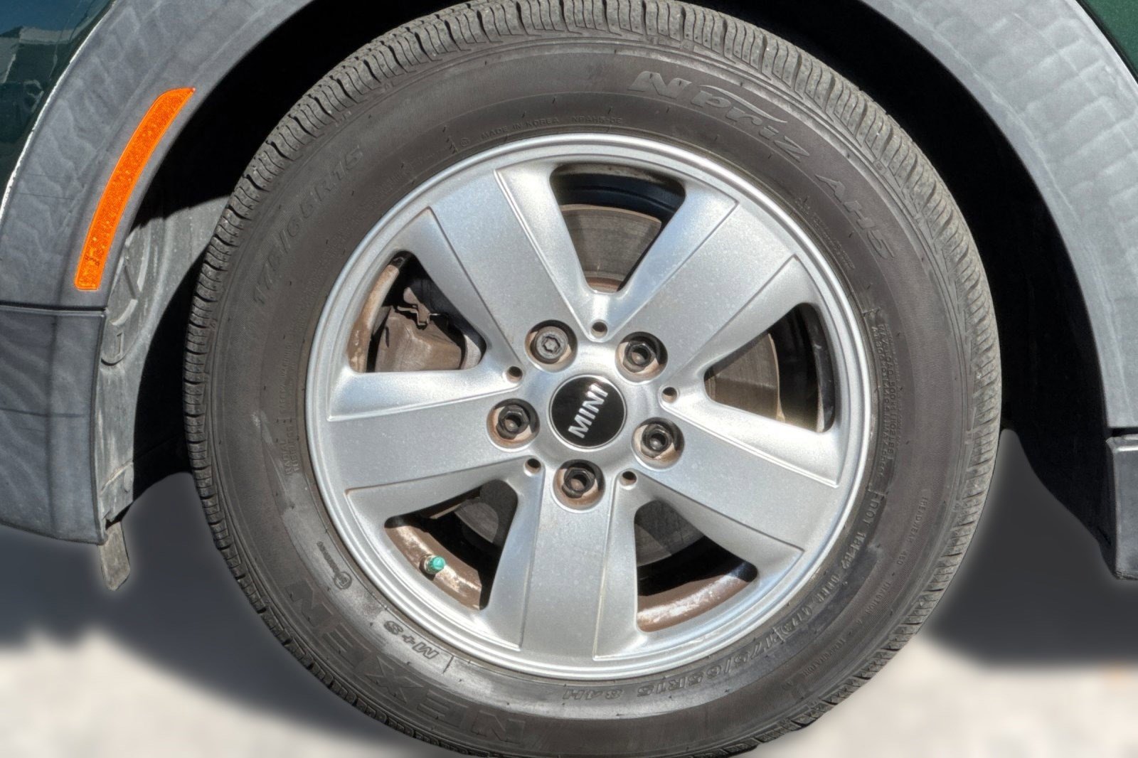 Used 2017 MINI Cooper 2-Door Hardtop image 11