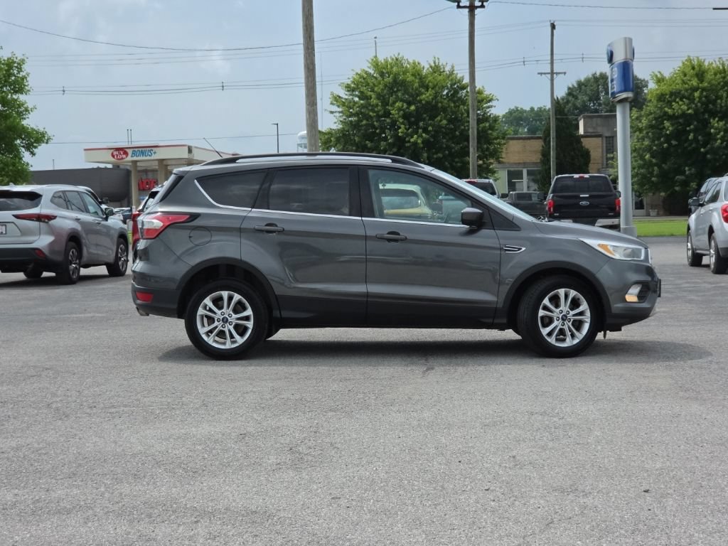 Used 2018 Ford Escape SE FWD image 8