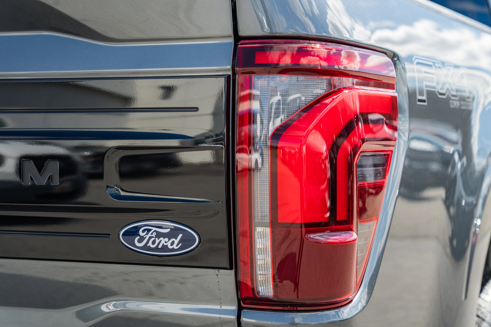 New 2026 Ford F150 Platinum AWD/4WD image 7