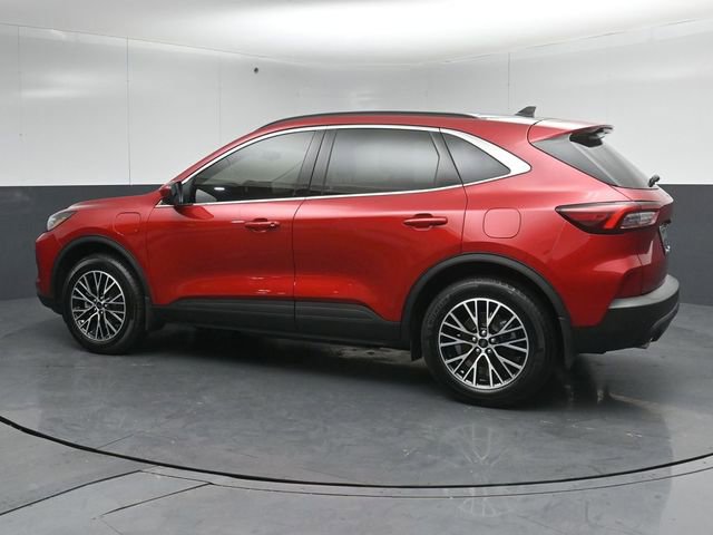 Used 2025 Ford Escape SE image 5