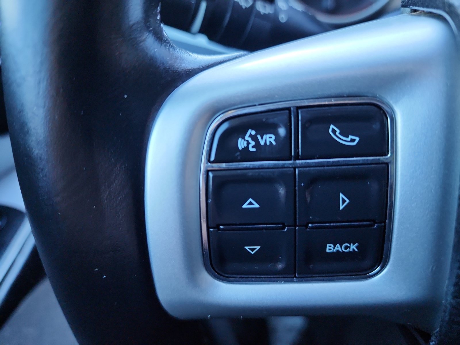 Used 2020 Dodge Journey SE w/ SE Popular Equipment Group FWD image 19