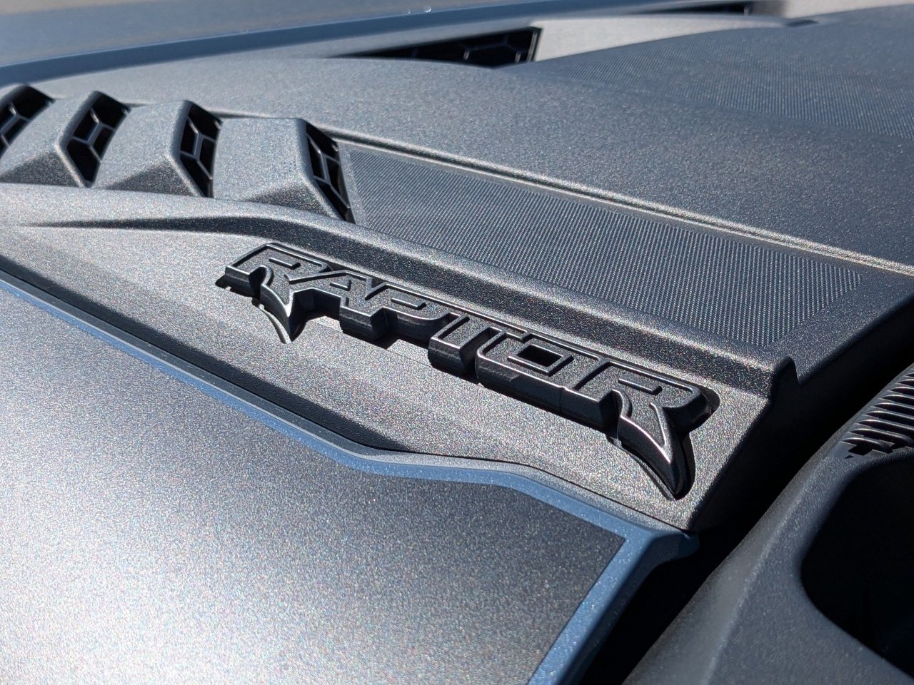 New 2025 Ford Bronco Raptor image 12