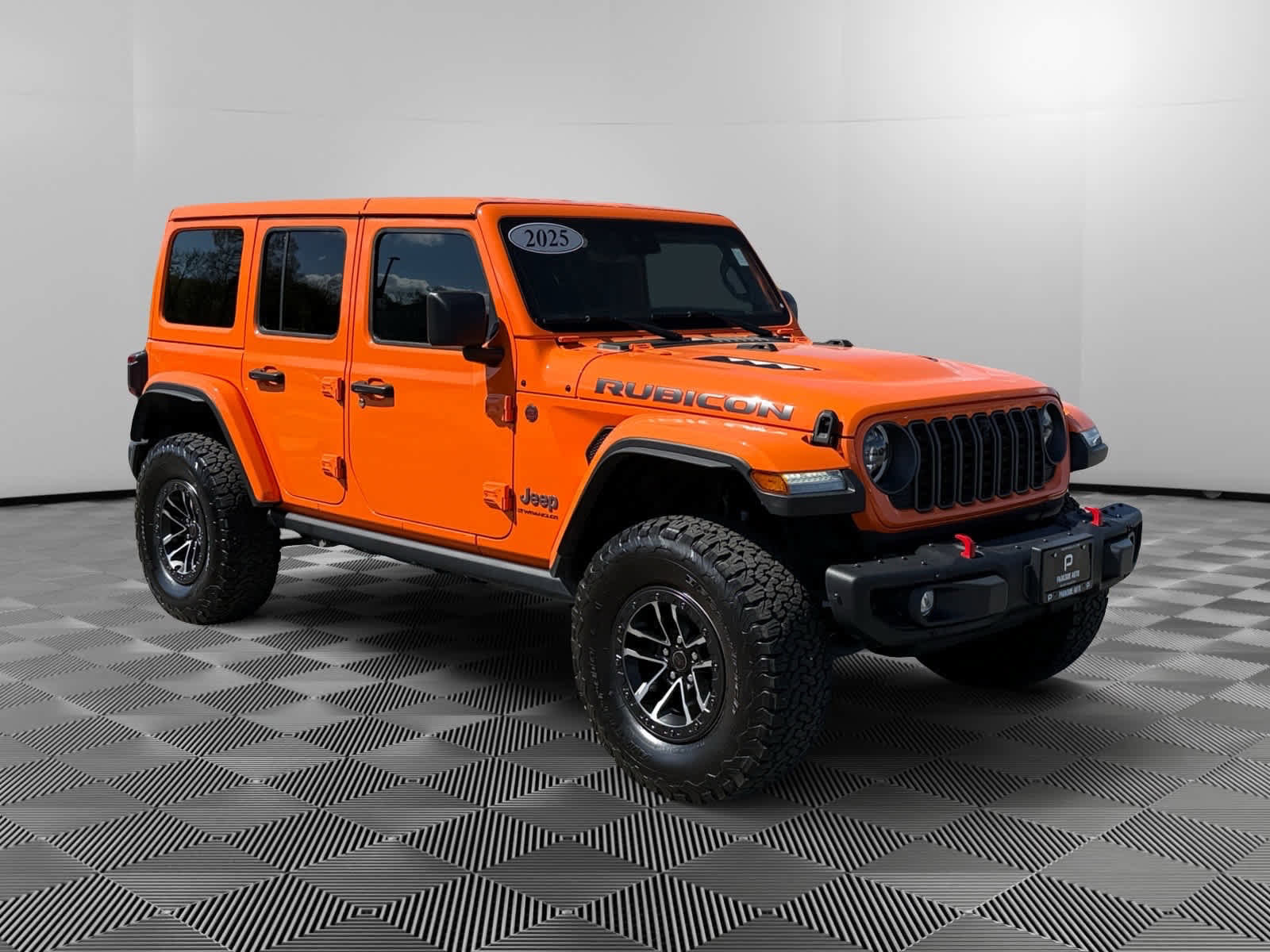 Used 2025 Jeep Wrangler Unlimited Rubicon AWD/4WD image 7