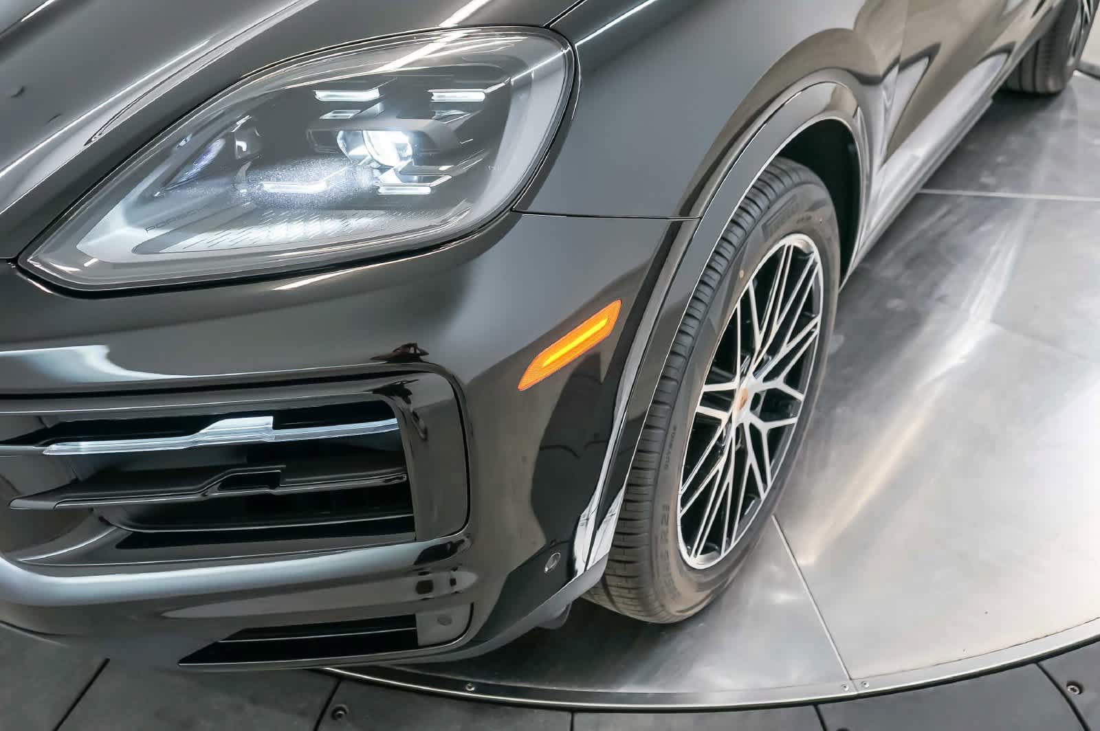 New 2026 Porsche Cayenne AWD/4WD image 16