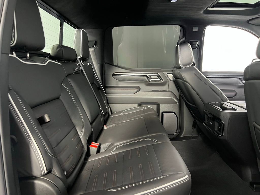 Used 2025 GMC Sierra 1500 AT4X image 27