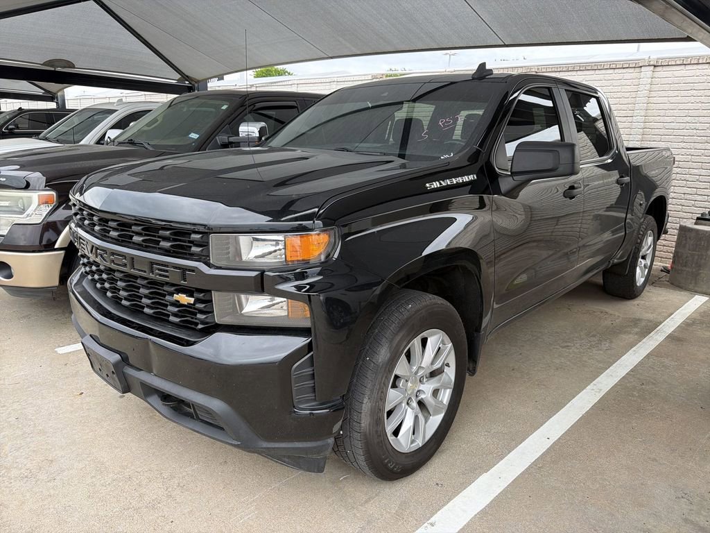 Used 2022 Chevrolet Silverado 1500 Custom w/ Safety Confidence Package AWD/4WD image 1