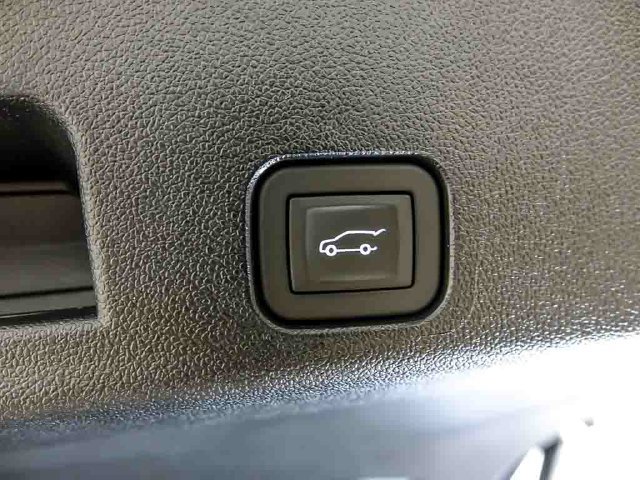 New 2027 Chevrolet Traverse RS w/ LPO, Floor Liner Package AWD/4WD image 25