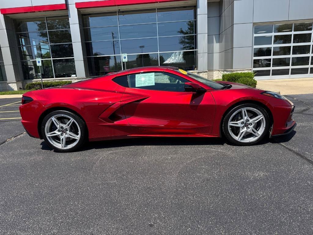 Used 2022 Chevrolet Corvette Stingray Preferred Cpe w/ Z51 Performance Package image 2
