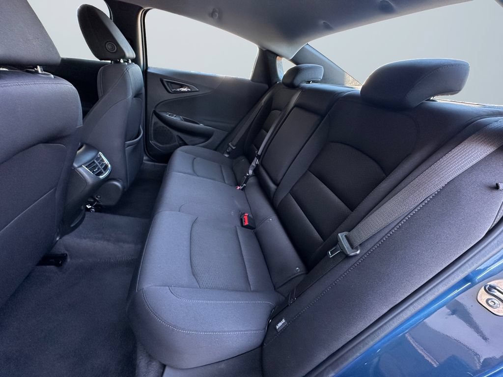 Used 2025 Chevrolet Malibu LT FWD image 13