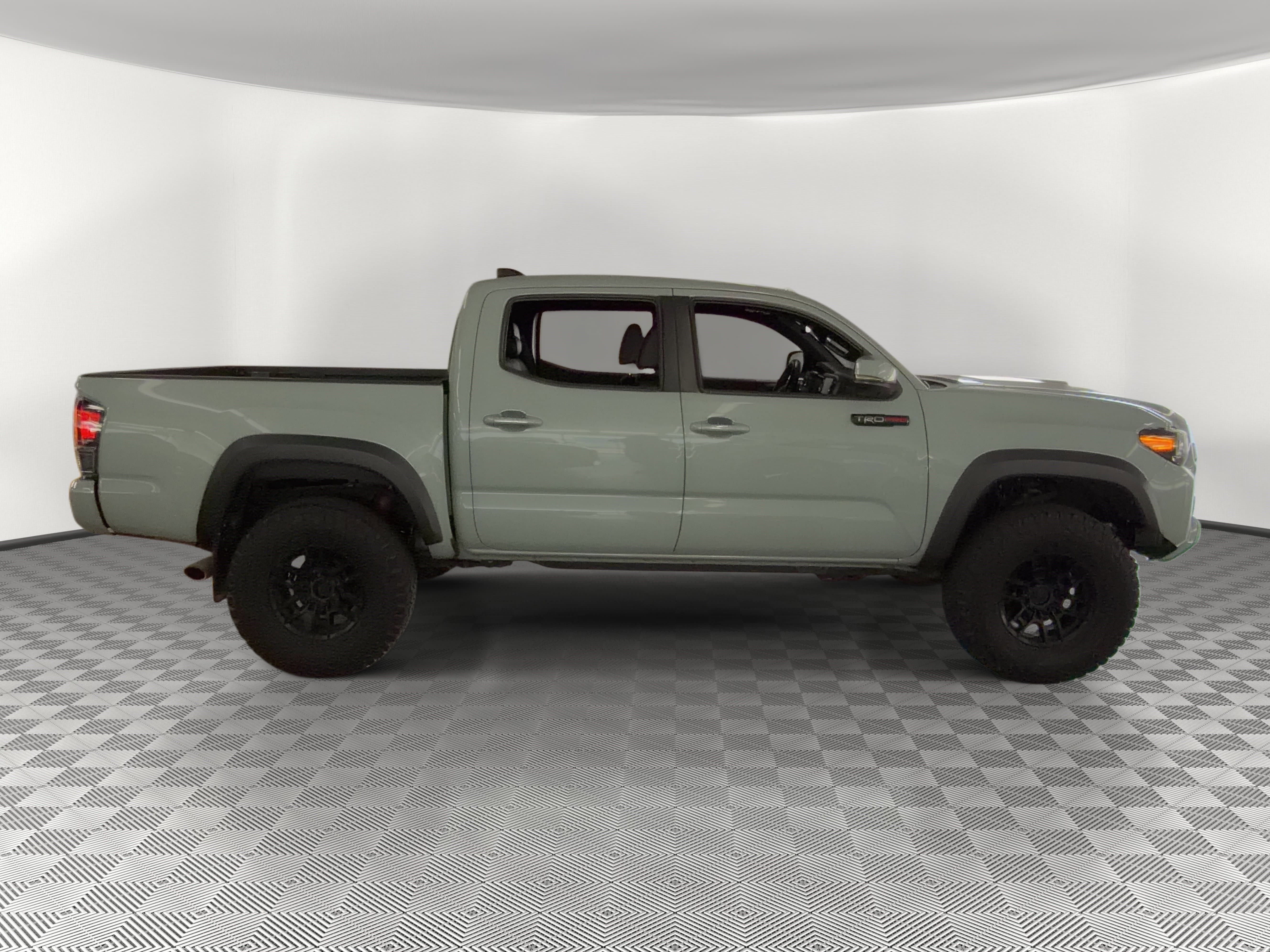 Used 2021 Toyota Tacoma TRD Pro AWD/4WD image 8