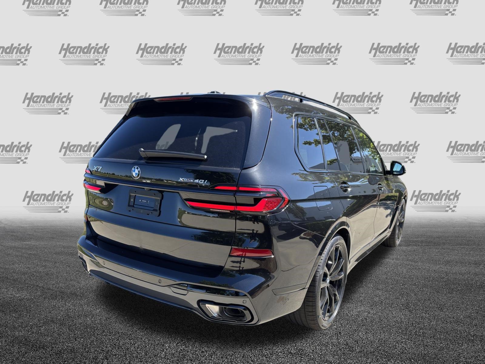 Used 2026 BMW X7 xDrive40i w/ M Sport Package AWD/4WD image 9