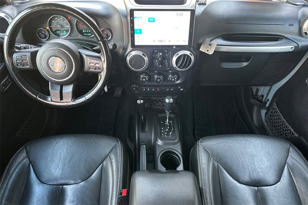 Used 2015 Jeep Wrangler Unlimited Rubicon w/ Connectivity Group image 14