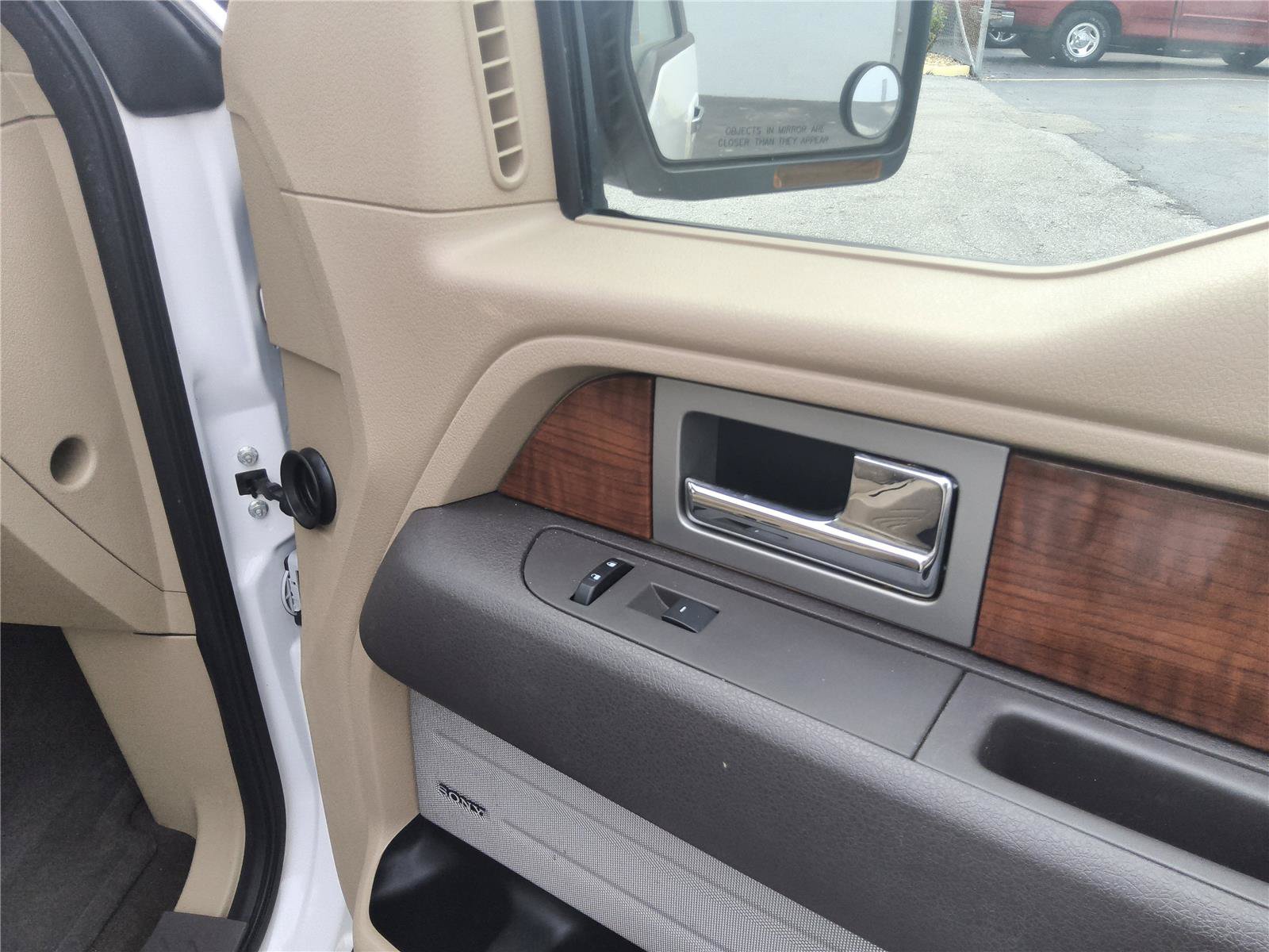 Used 2010 Ford F150 King Ranch RWD image 23