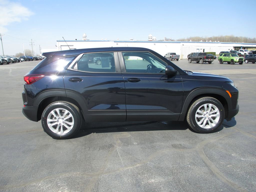 Used 2021 Chevrolet TrailBlazer LS image 4