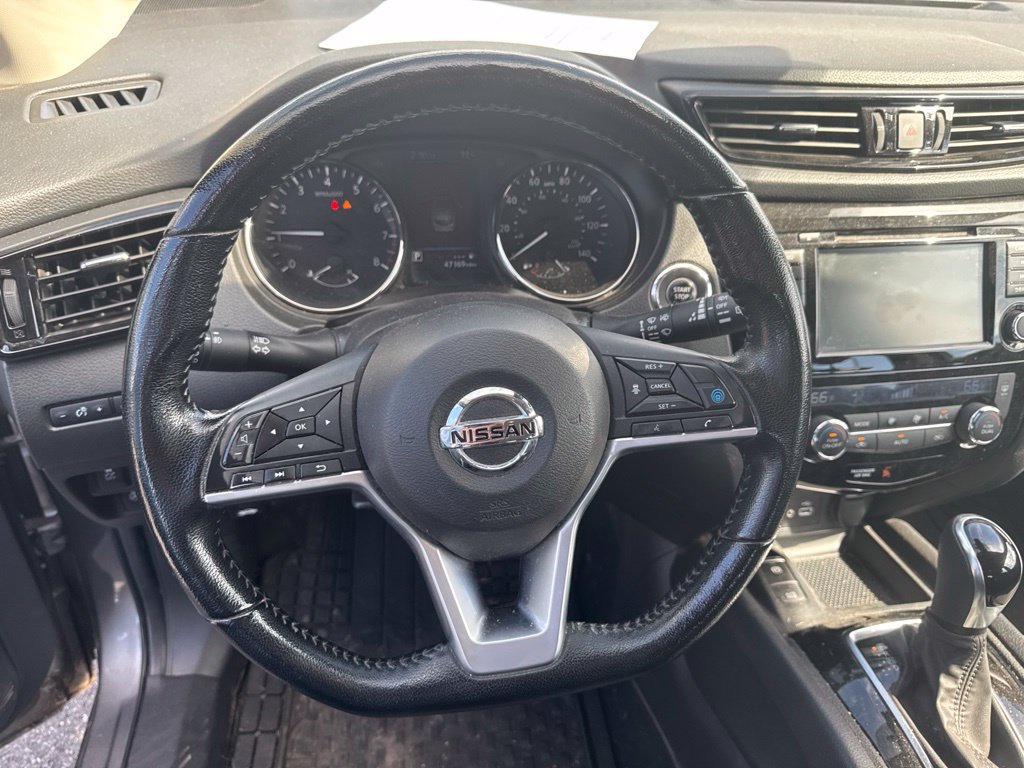 Used 2022 Nissan Rogue Sport SV w/ Technology Package AWD/4WD image 12