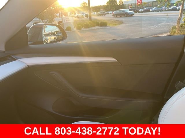 Used 2023 Tesla Model 3 Standard Range image 23
