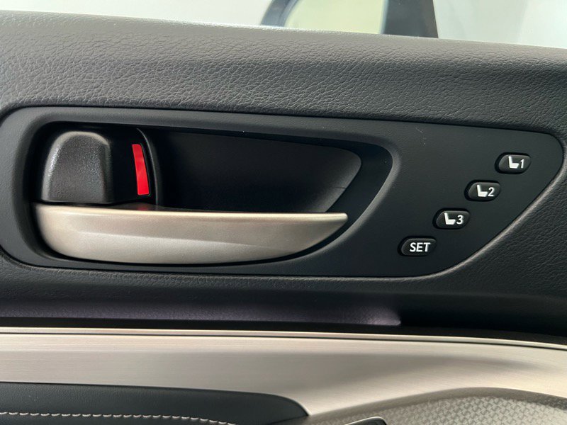 Used 2015 Lexus RC 350 w/ F Sport w/Summer Tires image 28