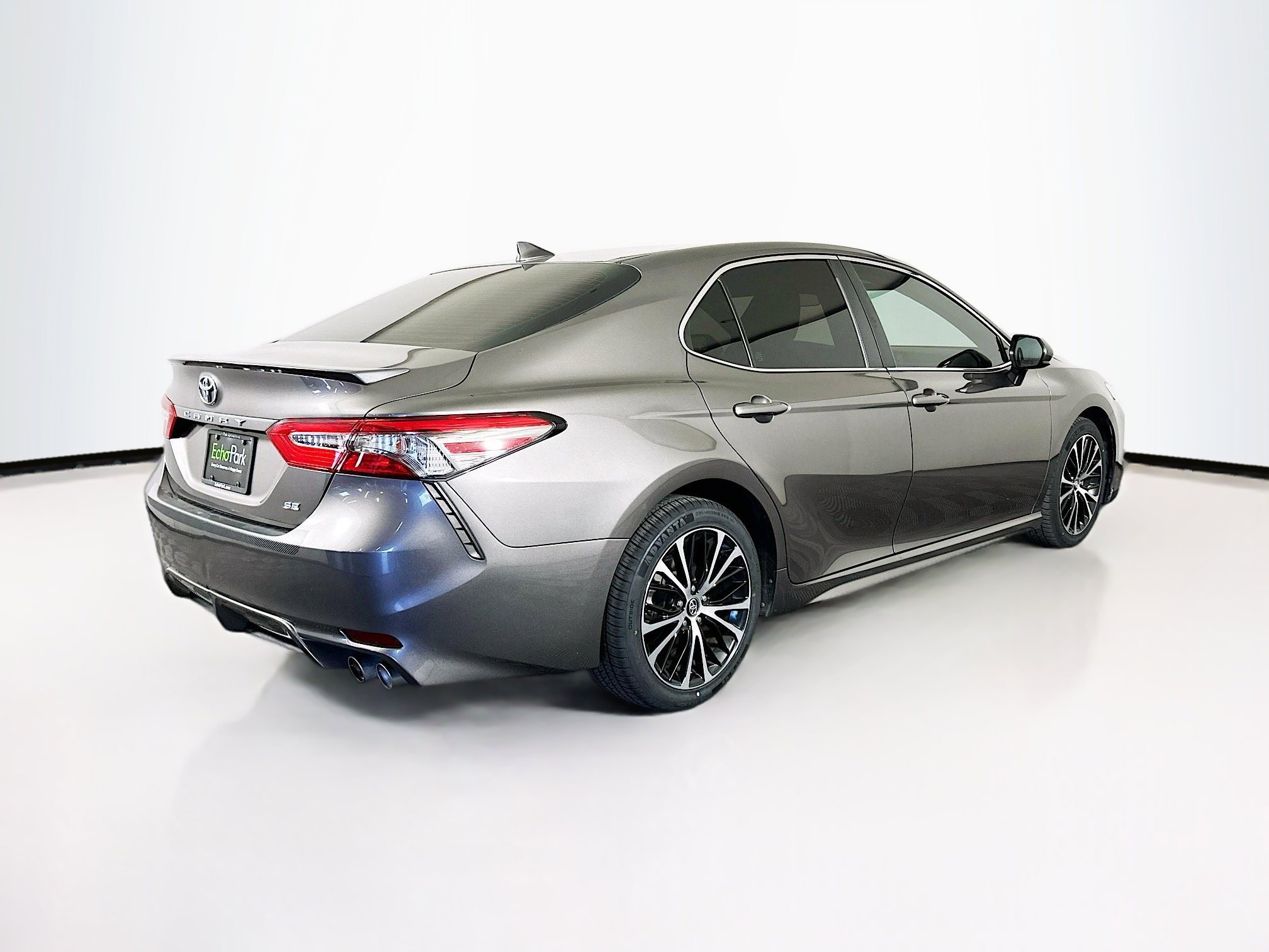 Used 2019 Toyota Camry SE image 9
